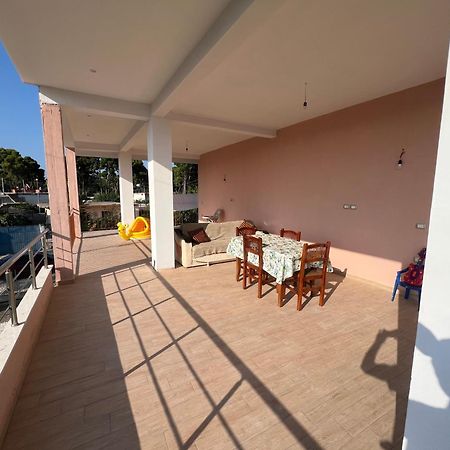 Greison Vacation House Vlorë Esterno foto