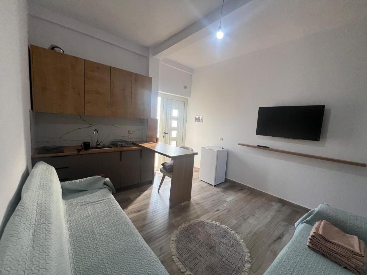 Greison Vacation House Vlorë Esterno foto