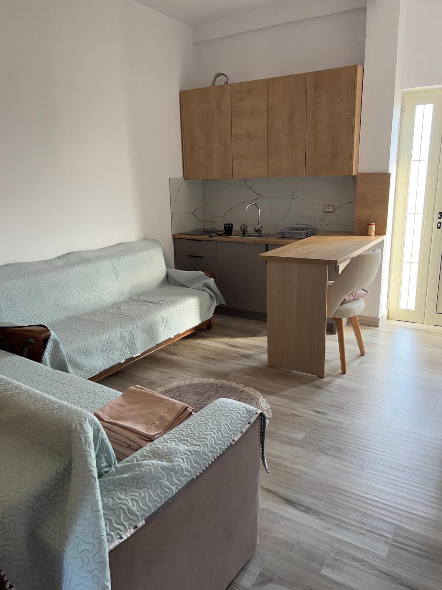 Greison Vacation House Vlorë Esterno foto