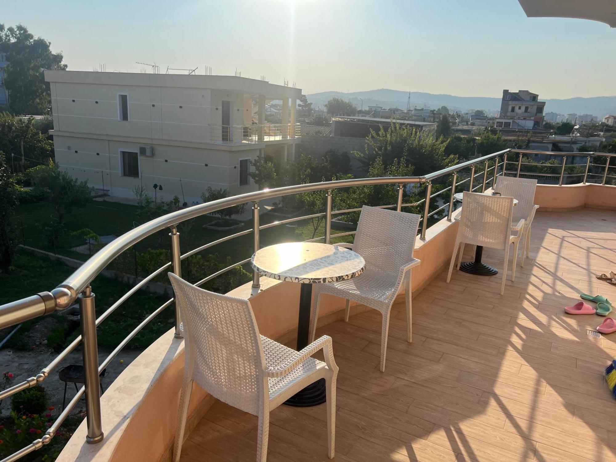 Greison Vacation House Vlorë Esterno foto